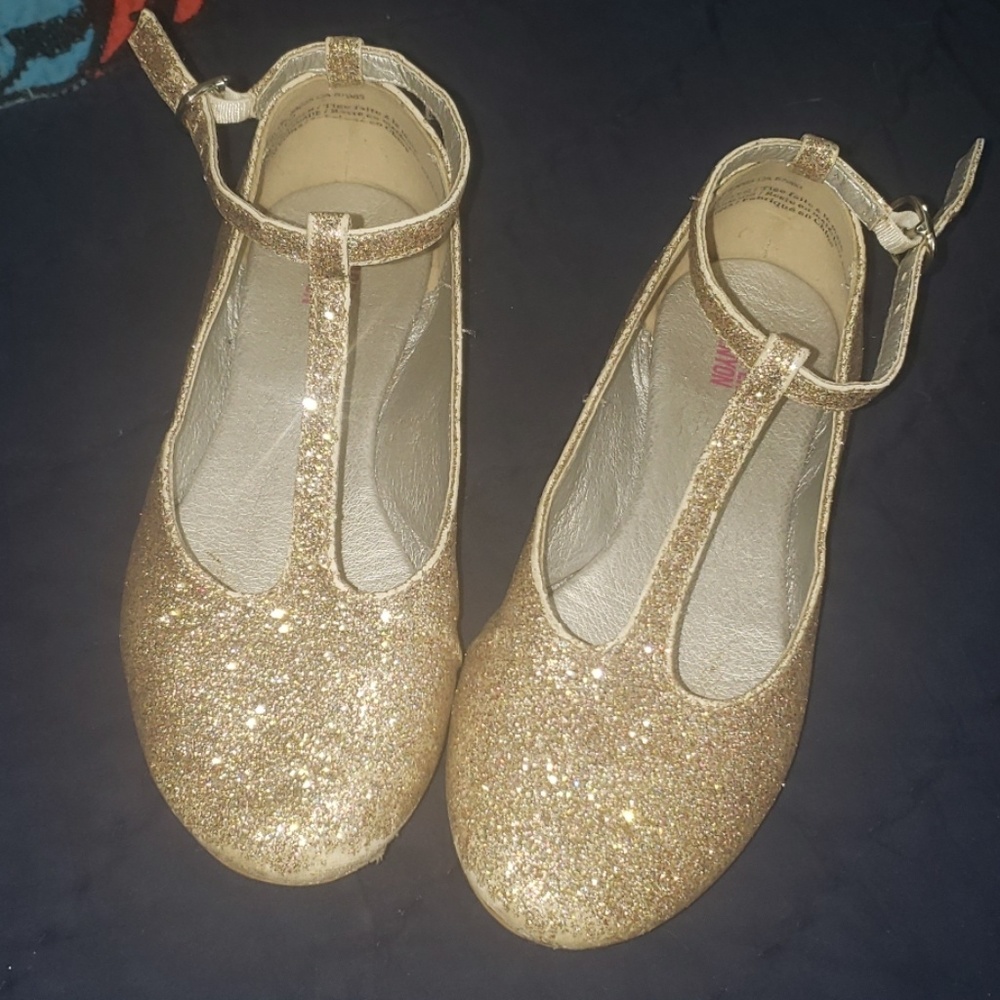 Gold shimmer T straps